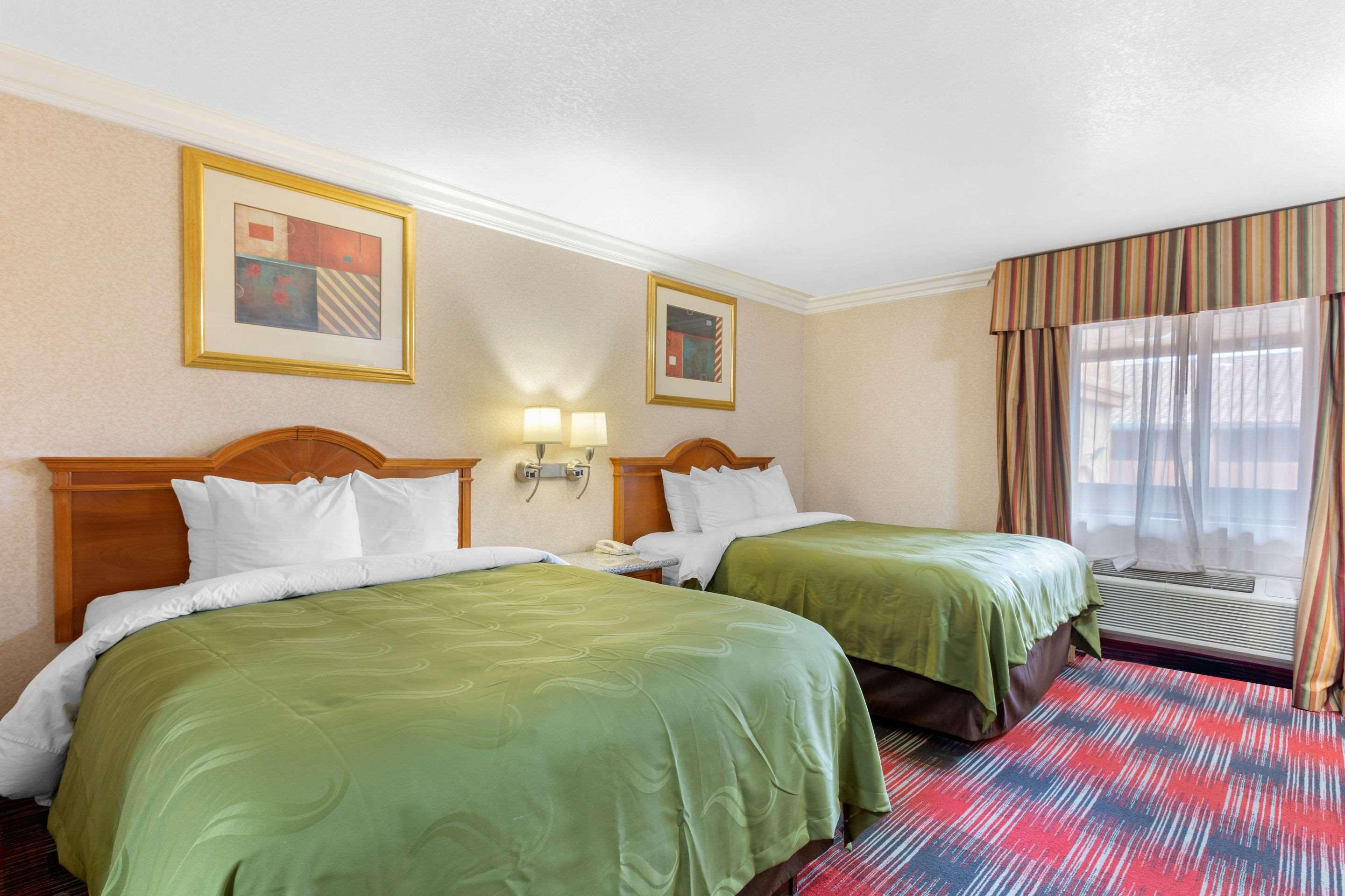 Quality Inn & Suites Oceanside Near Camp Pendleton Exteriér fotografie